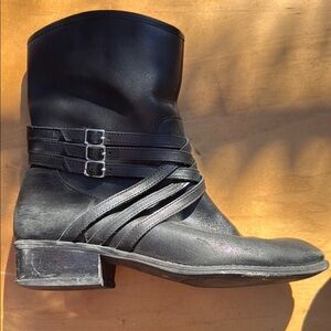 EUC LAUREN RALPH LAUREN Black Leather Ankle Boots with Straps